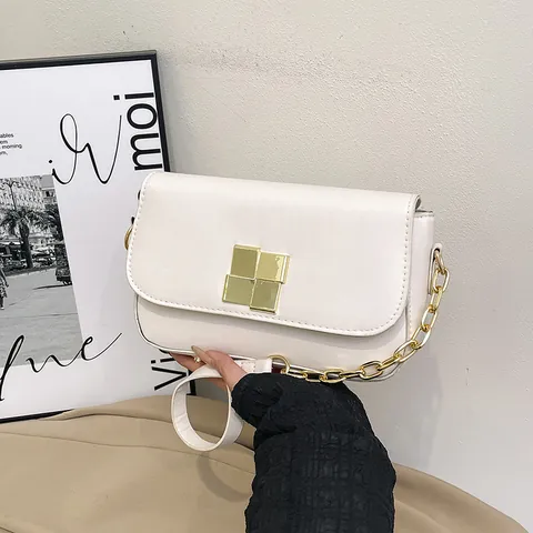 Dames Moderne PU Lederen Kleine Vierkante Tas Met Gouden Geometrisch Slot Stedelijk Minimalistische Schoudertas Met Ketting