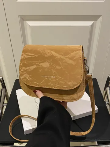 Damen Fashion Trend Geknitterte PU Leder Umhängetasche Vintage Flap Crossbody Tasche Minimalistische Satteltasche Für Alltag