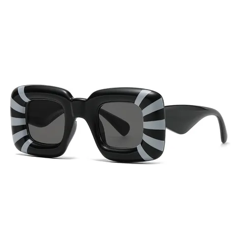 Occhiali Da Sole Retrò Con Montatura Quadrata E Motivo A Strisce Radiali UV400 PC AC Stile Pane Per Uomo Donna