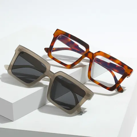 Vintage Square Sunglasses Women Men Oversized Fashion Anti-Blue Light Eyeglasses UV400 Protection PC Frame Retro Square Glasses