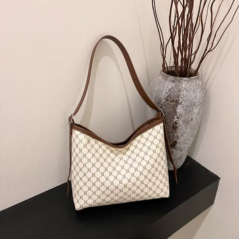 Women's Retro Monogram Tote Bag PU Leather Large Capacity Shoulder Bag Vintage Triomphe Pattern Daily Commute Bag