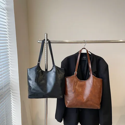 Minimalistische Olie Was PU Leer Ruime Tote Bag Voor Vrouwen Retro Woon-werkverkeer Schouder Oksel Tas Verstelbare Handtas