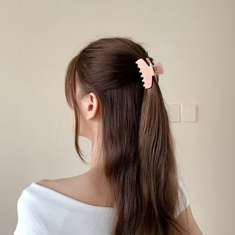 Minimalist Matte Acrylic Hair Claw Clip Small Shark Hairpin For Kids Women Elegant Hair Accessories Solid Color Hair Grip