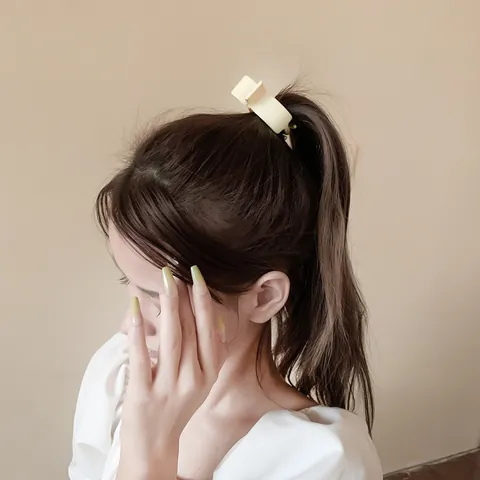 Schattige Kleine Haai Haarklem Met Glitter Voor Dames Kinderen Haaraccessoires Antislip Matte Hars Haarclips Haarstyling Tools