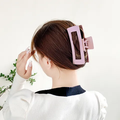 Large Rectangle Hollow Hair Claw Clip Pearlescent Matte Shark Clip For Women Thick Hair Non-Slip Styling Accessory