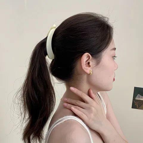Matte Bananen-Haarspangen Für Frauen Dickes Haar Rutschfeste Harz Pferdeschwanz Halter Vertikale Haarspange Minimalistisch