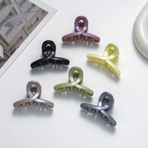Minimalist Glitter Hair Claw Clip Small Resin Hair Catch For Women Sweet Cute Daily Hairstyling Decorative Hair Accessory