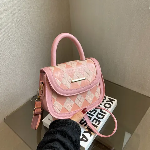Women Elegant Argyle PU Leather Saddle Bag Retro Lattice Small Shoulder Crossbody Bag With Metal Decor Handbag For Dating