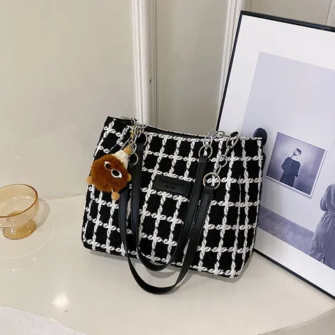 Fashion Women Tweed Checkerboard Tote Bag Large Capacity Commuting Shoulder Bag With Metal Chain Leather Straps Plush Charm