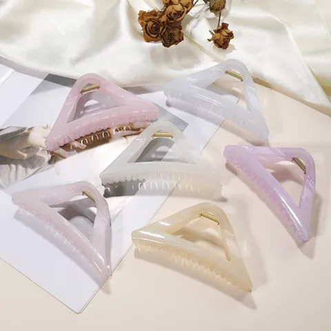 Damen Große Dreieck Geometrische Haarklammer Rutschfeste Haifischklammer Mit Feinem Schimmer Elegante Polycarbonat Haarschmuck