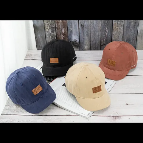 Casquette de Baseball Rétro en Coton à Bord Court Avec Étiquette en Cuir Broderie de Lettres Chapeau de Soleil Réglable pour Hommes Femmes