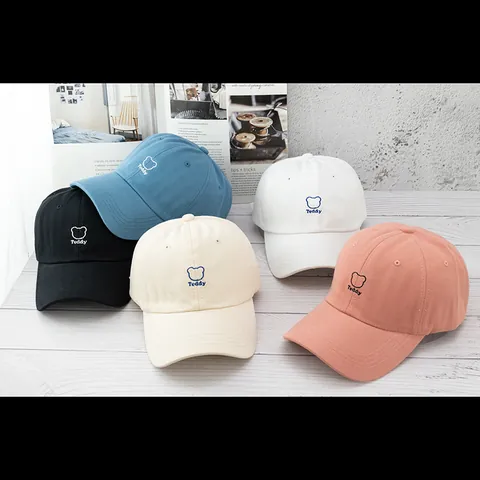 Women Men Casual Cotton Baseball Cap Minimalist Cartoon Bear Embroidery Sun Hat Fashion Adjustable Soft Top Peak Cap