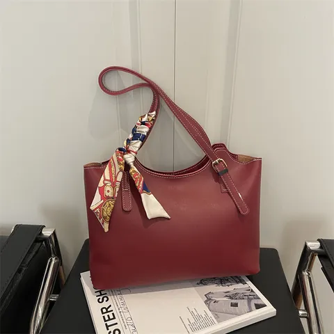 Borsa Tote da Donna in Pelle PU Vintage Borsa a Tracolla Pendolare di Grande Capacità Con Foulard di Seta Stampato Decorativo