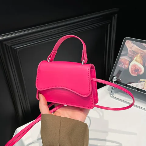 Borsa a Mano Mini da Donna con Patta a Onde in Pelle PU Piccola Borsa a Tracolla Quadrata con Tracolla Tinta Unita