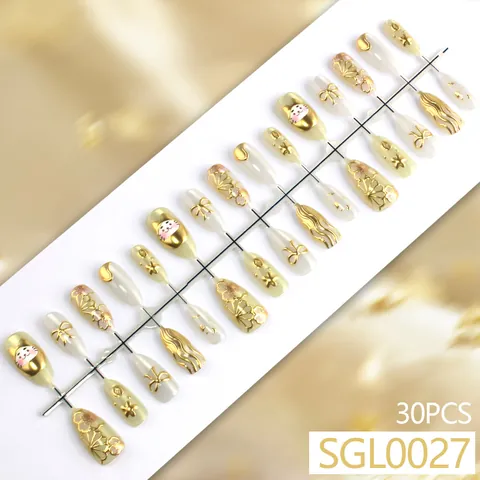 Vergulde Gelukskat Plaknagels Met 3D Goud Reliëf Strik En Bloemenpatronen Elegante Kunstparelmoer Wit Amandel Kunstnagels
