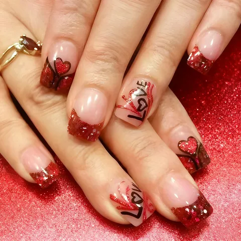 Unghie a Pressione Francesi Corte Quadrate Modello Cuore Amore Rosso Argento Glitter Unghie Finte Donna San Valentino