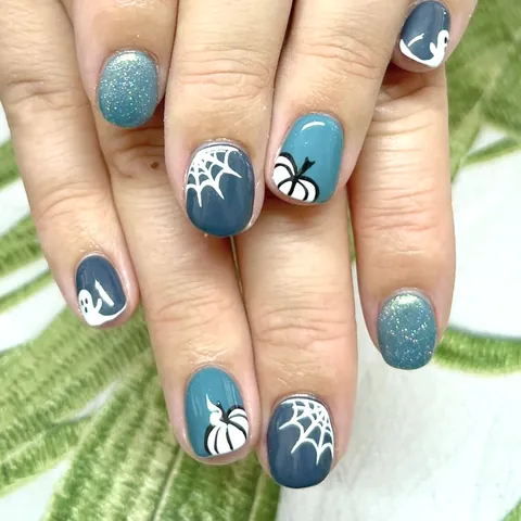 Short Square Halloween Press On Nails Blue Glitter Ghost Spider Web Pumpkin Pattern Glossy Fake Nails For Women Party