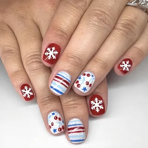 Faux Ongles à Presser Carrés Courts de Noël Rouge Bleu Flocon de Neige Paillettes Ongles Acryliques Brillants Femme