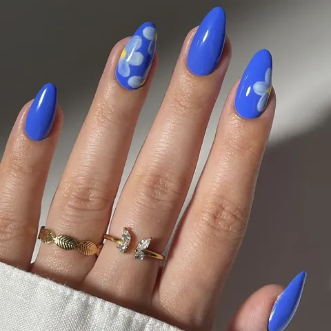 Unghie Finte Blu Lucide con Fiori Forma a Mandorla Unghie Artificiali per Donna Stile Semplice Dolce Manicure alla Moda