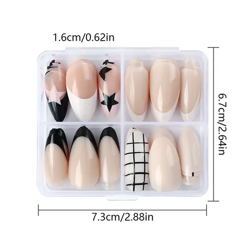 Kit Ongles à Presser Amande Courts Brillants Rose Nude Bout Français Design Étoile Carreaux Faux Ongles pour Femmes Décor de Manucure Avec Boîte