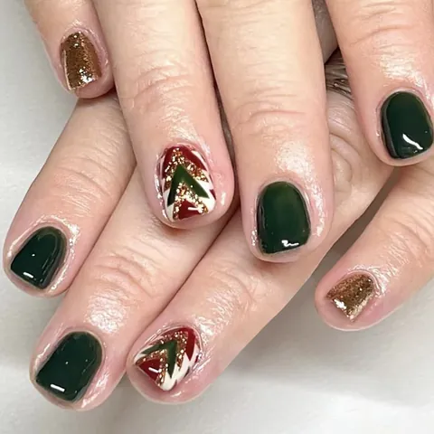 Uñas Postizas de Navidad Cortas Cuadradas Verde Oscuro Brillantes Con Purpurina Dorada Patrón Árbol para Mujer Manicura de Fiesta Festiva