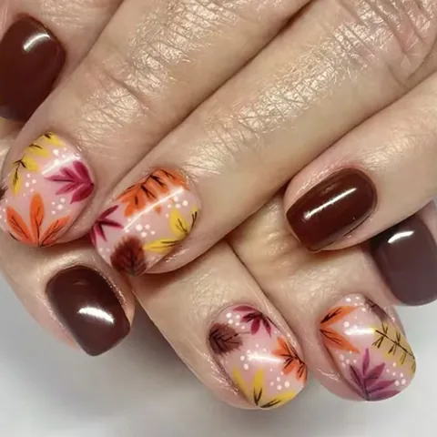 Autumn Maple Leaf Press On Nails Short Square Glossy Fake Nails Wine Red Brown Fall Artificial Nails Women Manicure Decoration