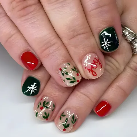 Unghie Finte a Pressione di Natale Lucide Corte Tonde Motivo Fiocchi di Neve Rosso Verde Bianco Unghie Finte Festive