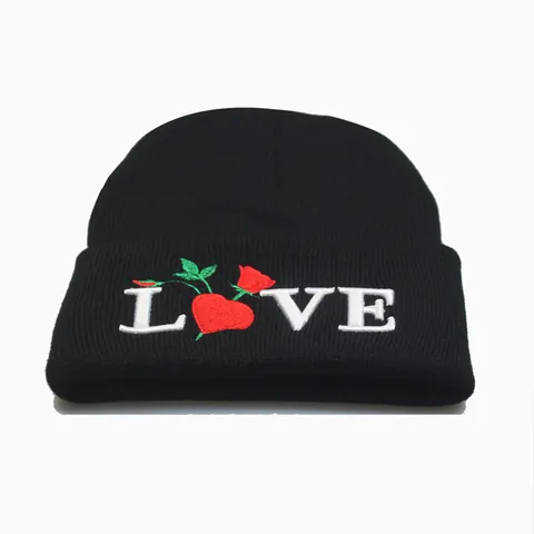 Gorro de Punto de Acrílico Cálido para Mujer Negro Bordado Rosa Corazón LOVE Letra Invierno Otoño Casual Al Aire Libre Tocado Regalo