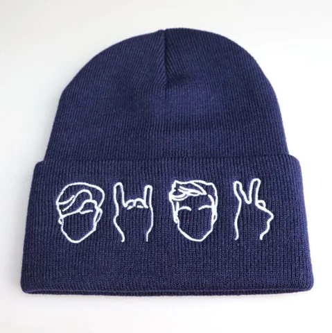 Hip Hop Acryl Strickmütze Mit Gesicht Stickerei Rock Geste Peace Hand Winter Warme Skimütze Für Unisex