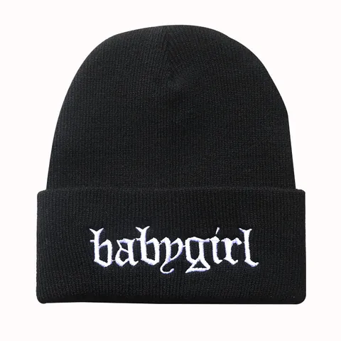 Gothic Babygirl Bestickt Acryl Strickmütze Für Damen Herren Winter Warm Gerippt Hip Hop Streetwear Umschlag Mütze