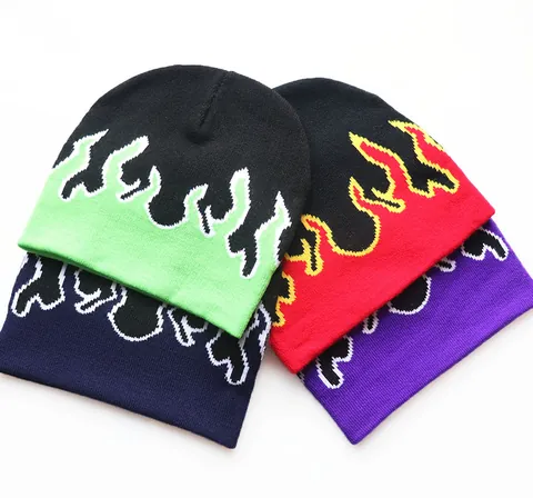 Casual Flammenmuster Strickmütze Für Damen Herren Winter Warm Polyacryl Elasthan Mütze Streetwear Jacquard Skull Cap