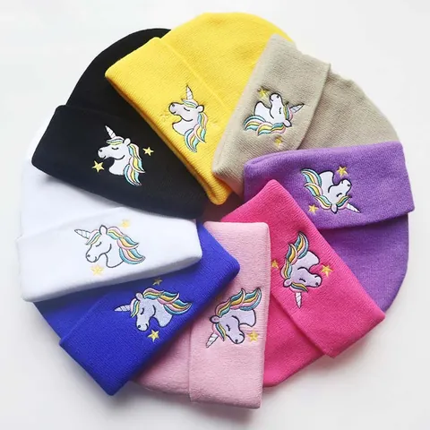 Unisex Winter Warm Acryl Strickmütze Mit Süßem Einhorn Stickerei Regenbogenmähne Sterne Outdoor Ski Totenkopfmütze
