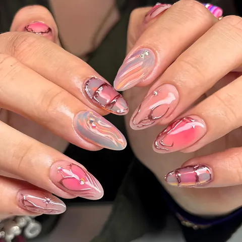 Unghie Press On Mandorla Sfumate Rosa Con Linee Dorate Motivi A Cuore Strass Unghie Finte Artificiali Per Manicure Donna