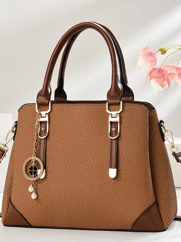 Sac à Main Élégant en Cuir PU Texturé pour Femmes Sac Cabas Grande Capacité Avec Pendentif Trèfle et Künstliche Perle Or