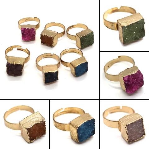 Anello Aperto Regolabile Quadrato in Pietra Naturale Druzy Lega Dorata Texture Grezza Geometrica Gioielli Moda Donna