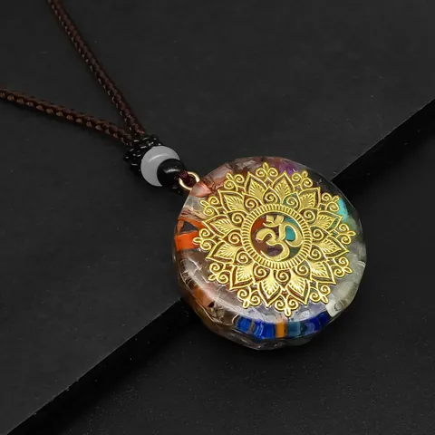 Orgonit Anhänger Halskette Naturstein-Chips Harz Heilkristall Lebensbaum Om Symbol Chakra Energie Spiritueller Schmuck Unisex
