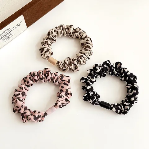 Leopard Print Hair Scrunchie High Elasticity Pleated Fabric Hair Ring Minimalist Ponytail Holder With Buckle For Women Hair Accessories