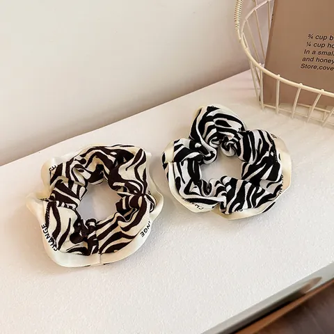 Retro Franse Zebraprint Stoffen Scrunchie Voor Dames Elastisch Haarelastiek Paardenstaarthouder Met Letterdetail Modeaccessoires