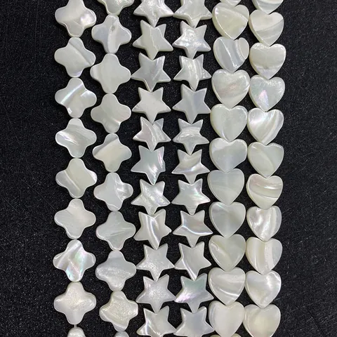Künstliche Perles en Coquille de Nacre Naturelle Polies Forme d'Étoile Cœur Trèfle Künstliche Perles Mobiles pour Fabrication de Bijoux DIY Accessoires de Bracelet Collier