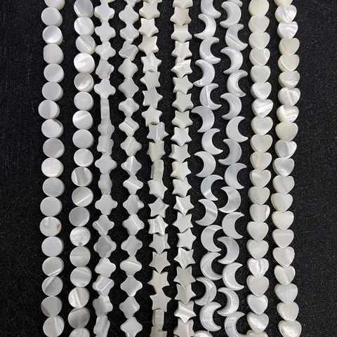 Natürliche Perlmutt Meer Muschel Lose Künstliche Perlen Herz Stern Mond Blume Rund Polierte Weiße Muschelperlen Für DIY Schmuckherstellung