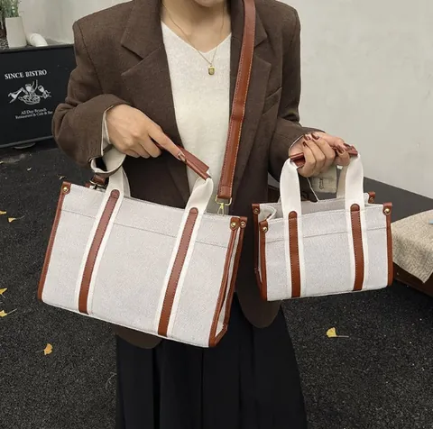 Vintage Γυναικεία Τσάντα Tote από Καμβά Με Διακόσμηση από Συνθετικό Δέρμα Μεγάλης Χωρητικότητας Τσάντα Χειρός Ρυθμιζόμενο Λουράκι για Καθημερινή Χρήση