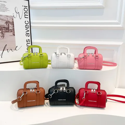 Mini Sac Boston en Cuir PU à Motif Litchi pour Femmes Mode Rétro Sac à Main Porté Épaule Bandoulière Avec Impression de Lettres