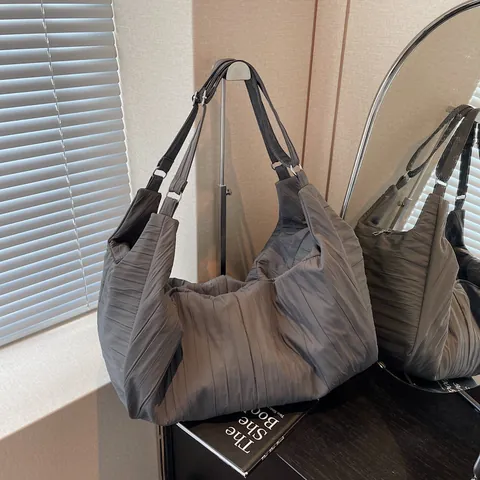 Dames Geplooide Schoudertas Grote Capaciteit Polyester Minimalistisch Urban Casual Crossbodytas Met Verstelbare Riemen