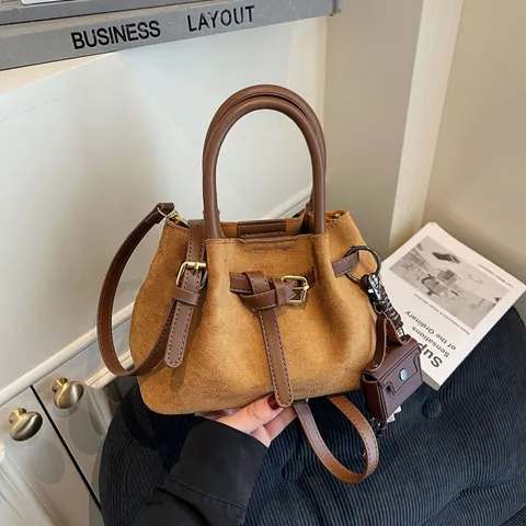 Vintage Frosted PU Leather Bucket Bag For Women Large Capacity Retro Splicing Shoulder Bag Crossbody Handbag With Pendant