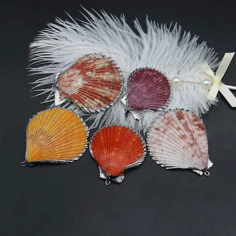 Pendentifs en Coquille Saint-Jacques Naturelle Avec Bordure Métallique Électroplaquée Argent Style Marin Breloques en Coquillage pour Accessoires de Bijoux DIY
