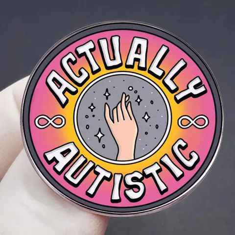 Spilla in Smalto Rotonda Actually Autistic Distintivo Consapevolezza Autismo Simbolo Infinito Sfumatura Rosa Giallo Lega Gioielli Regalo