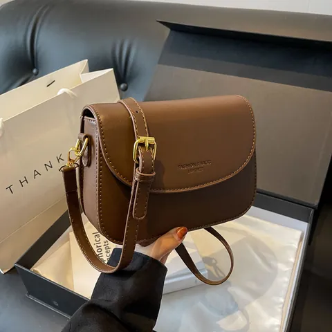 Bolso Bandolera de Mujer en Cuero PU con Solapa Minimalista Color Sólido Bolso Cuadrado Pequeño con Herrajes Dorados Correa Ajustable
