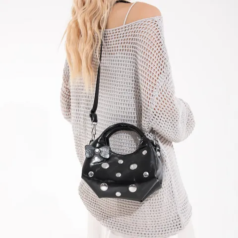 Borsa a Spalla da Donna Trendy in PU Lucido Con Rivetti Decorazione a Fiocco Mezzaluna Borsa Sottobraccio Moda Tracolla Regolabile
