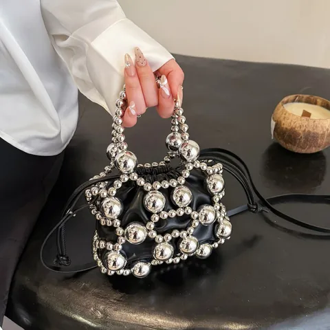 Borsa a Secchiello da Donna con Perline Metalliche Lusso in Pelle PU con Coulisse Borsa a Tracolla Elegante con Tracolla a Sfere