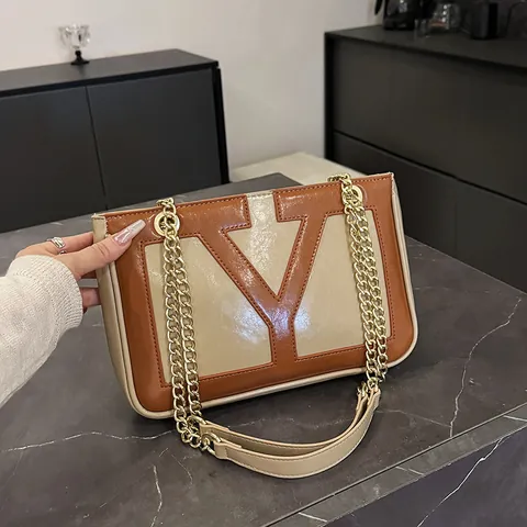 Women Retro PU Leather Contrast Color Geometric V Design Underarm Bag Fashion Daily Gold Chain Shoulder Bag Purse